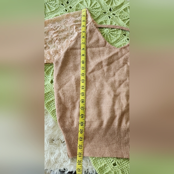 Lace Back Crop Sweater - Picture 6 of 7